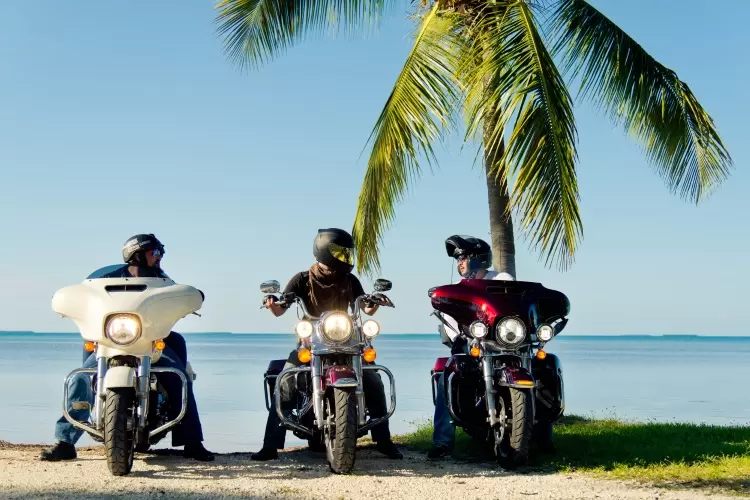 Discover Cuba on a Harley
