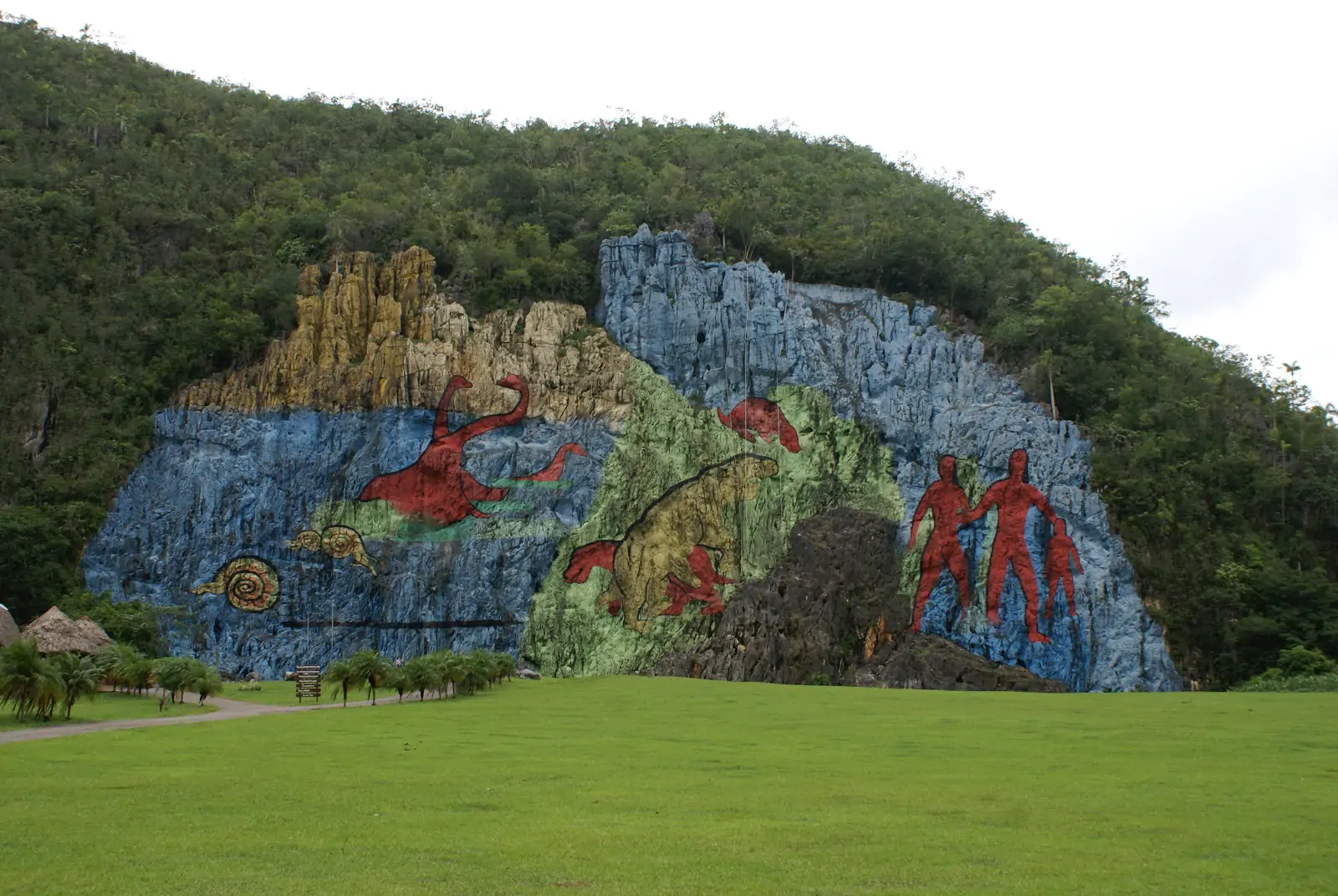 Mural de la Prehistoria